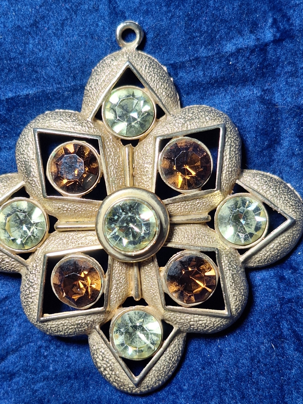 Vintage Sarah Coventry Starburst Pendant 1974